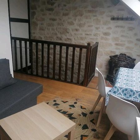 Le Charme De La Pierre Appartement Echarcon Buitenkant foto